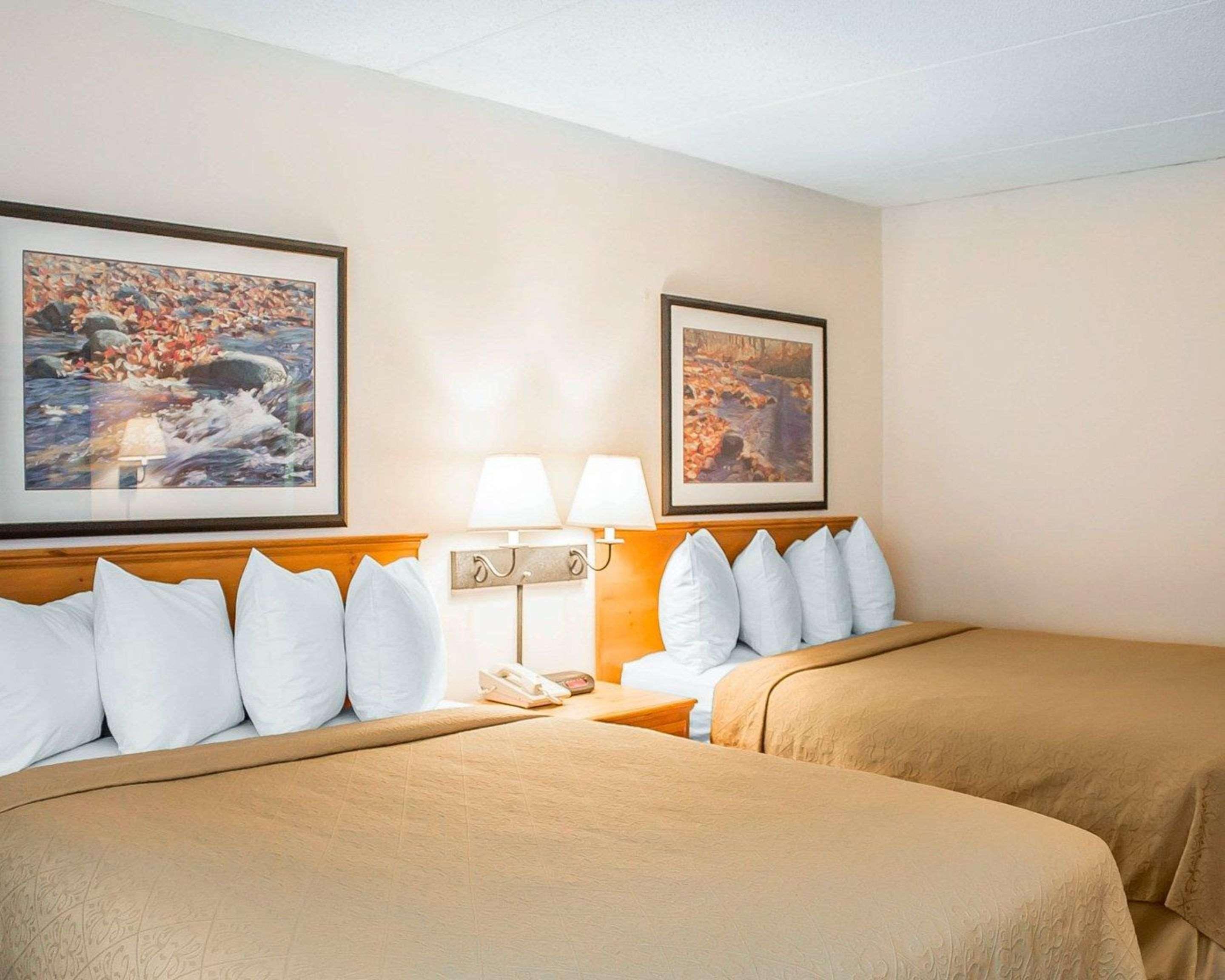 Quality Inn Rhinelander Экстерьер фото
